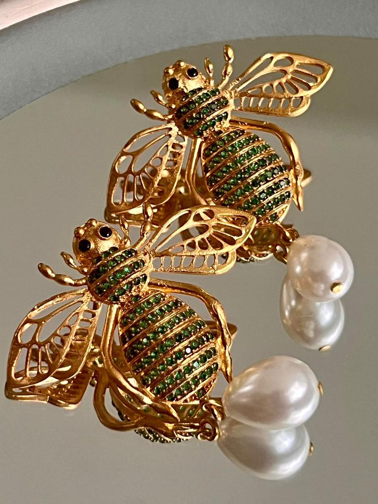 Aretes de chapa de oro